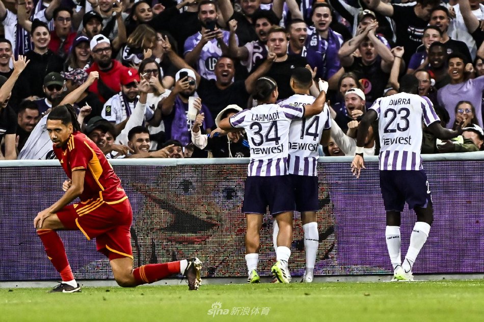 他便肩负 他便肩负