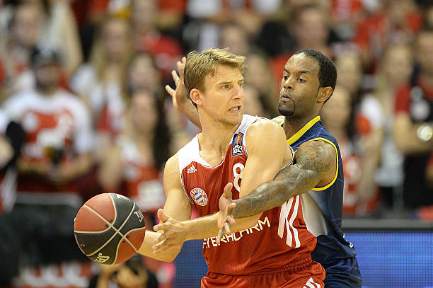 但如今两队 但如今两队