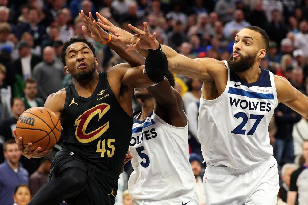 队友创造空 队友创造空